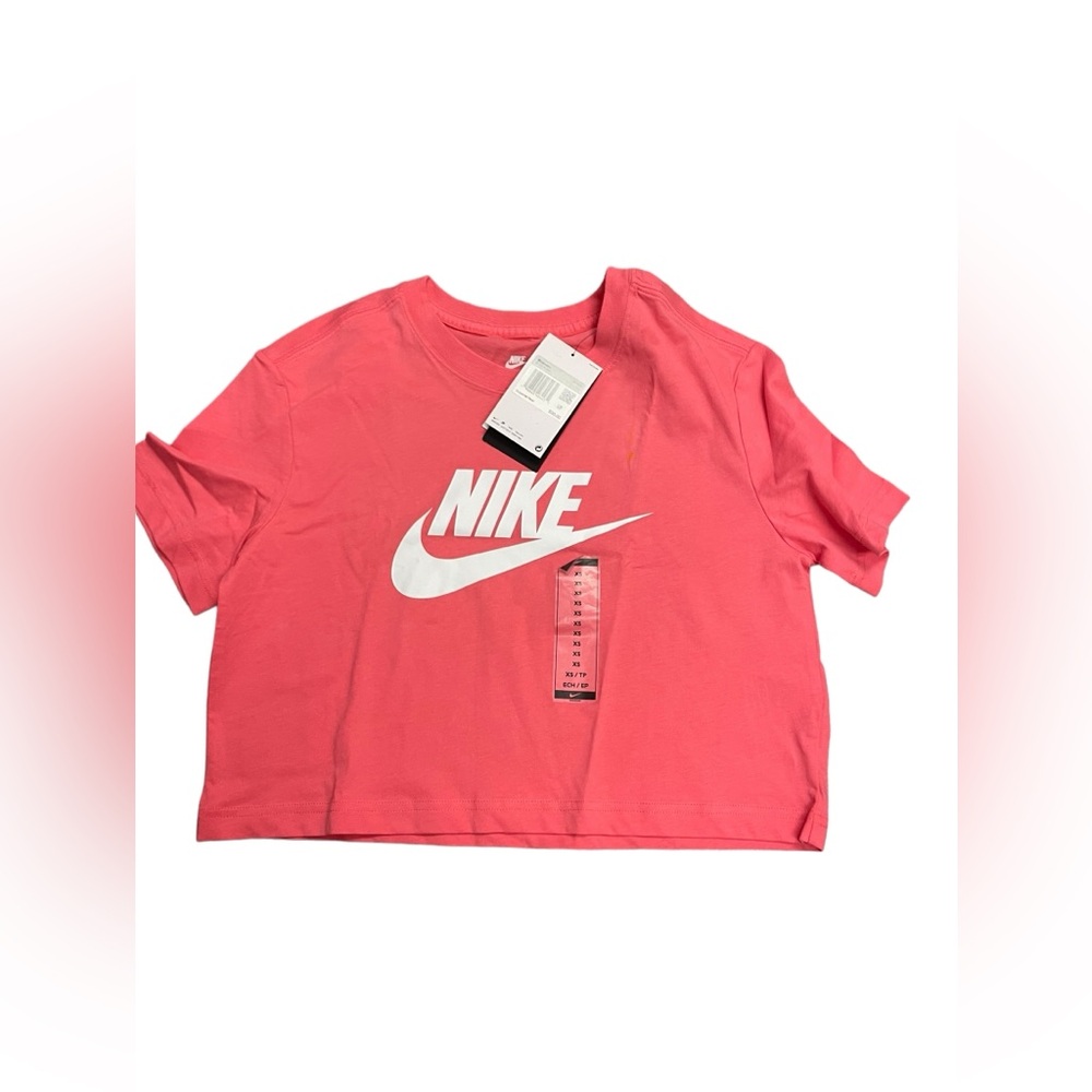 NIKE SPORTSWEAR ESSENTIAL CROPPED LOGO T-SHIRT | Women’s XS | BV6175 894